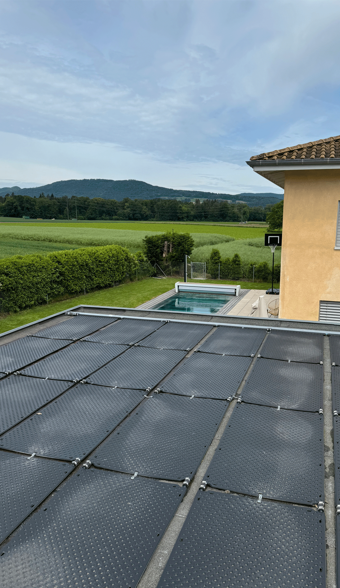 Temperaturentwicklung Wetter vs. Poolwasser bei Bewölkung Temperaturentwicklung Wetter vs. Poolwasser bei Bewölkung